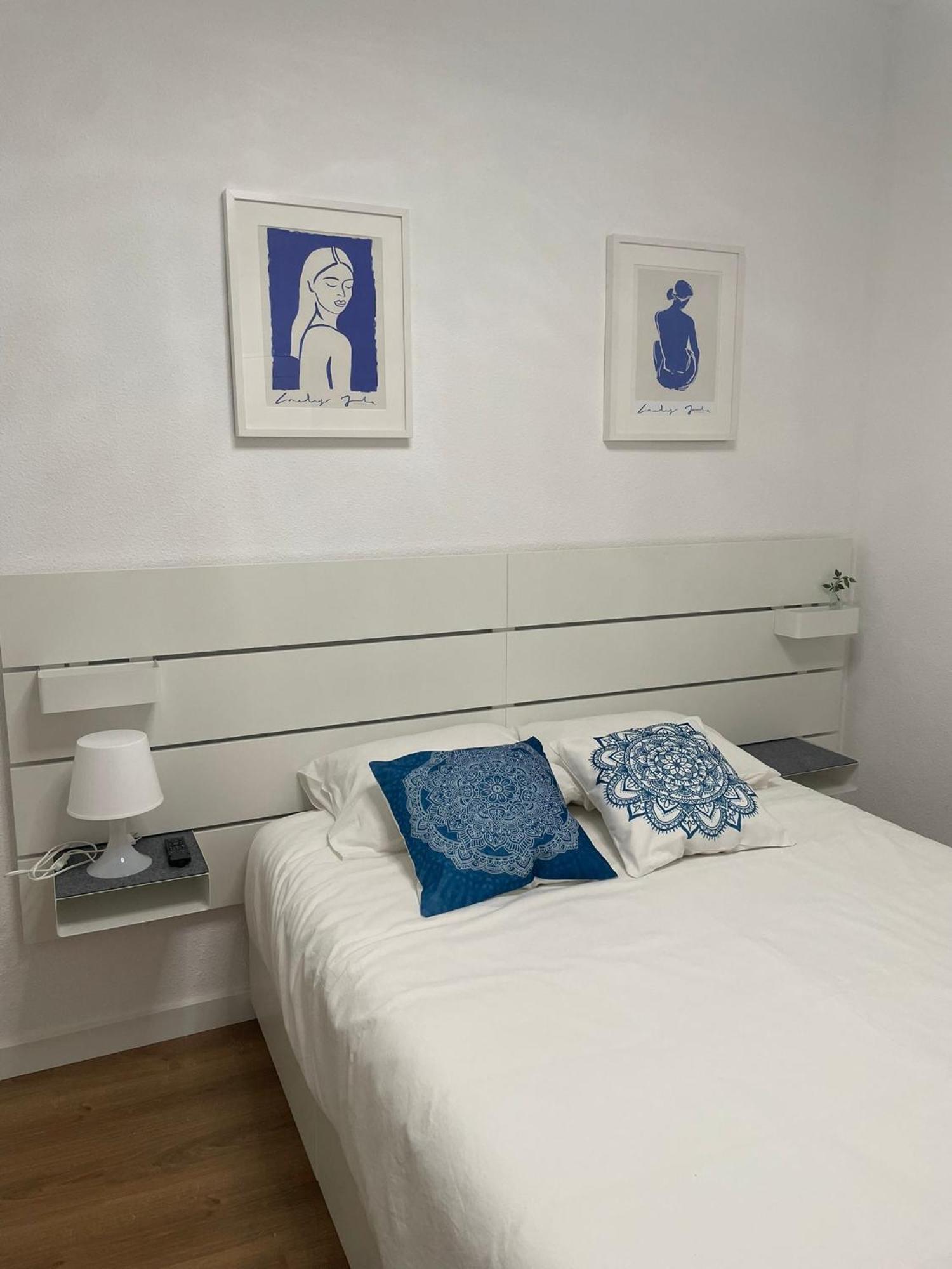 Blanco Y Anil Plaza Apartment Valdepenas Bagian luar foto