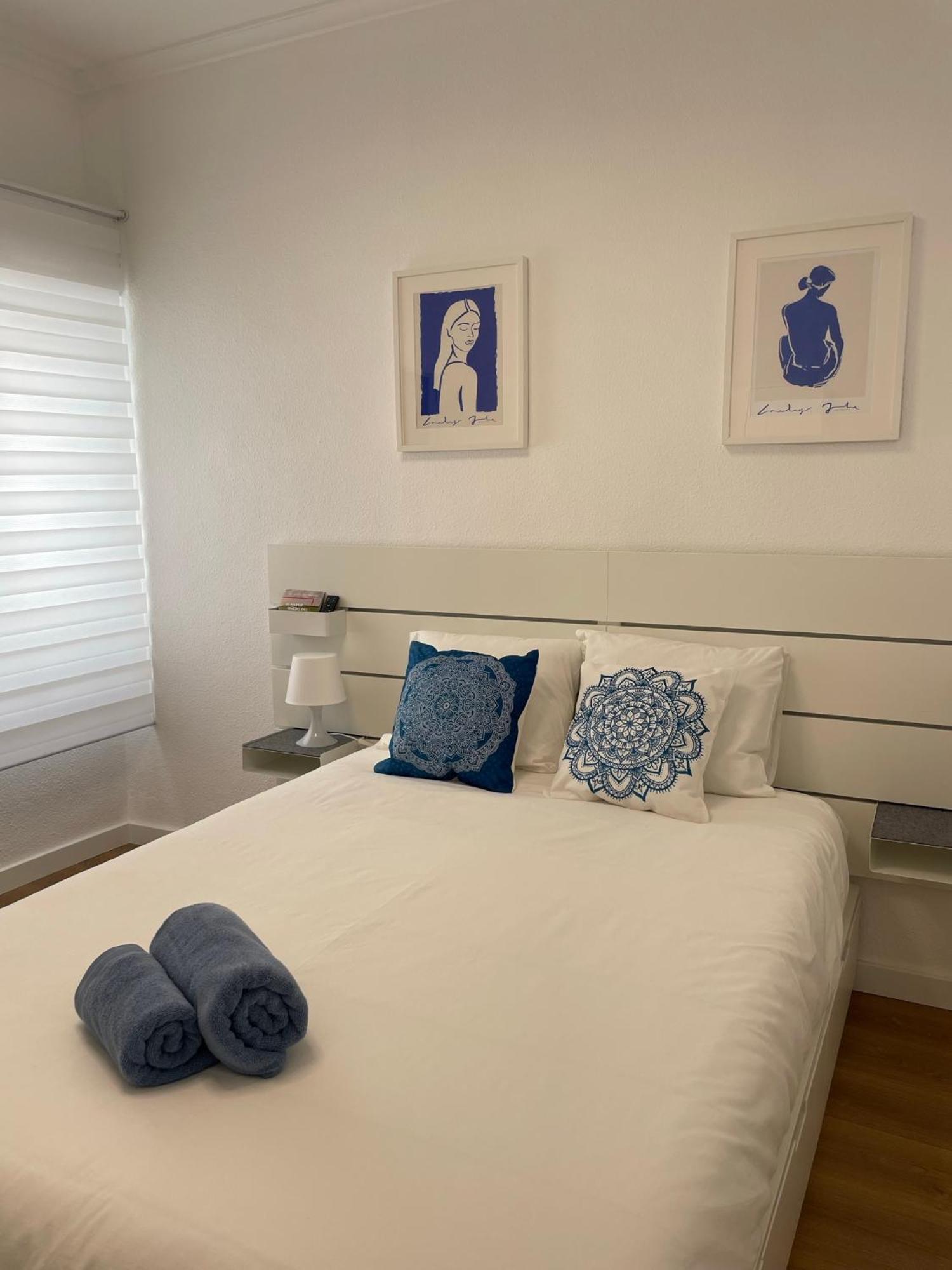 Blanco Y Anil Plaza Apartment Valdepenas Bagian luar foto