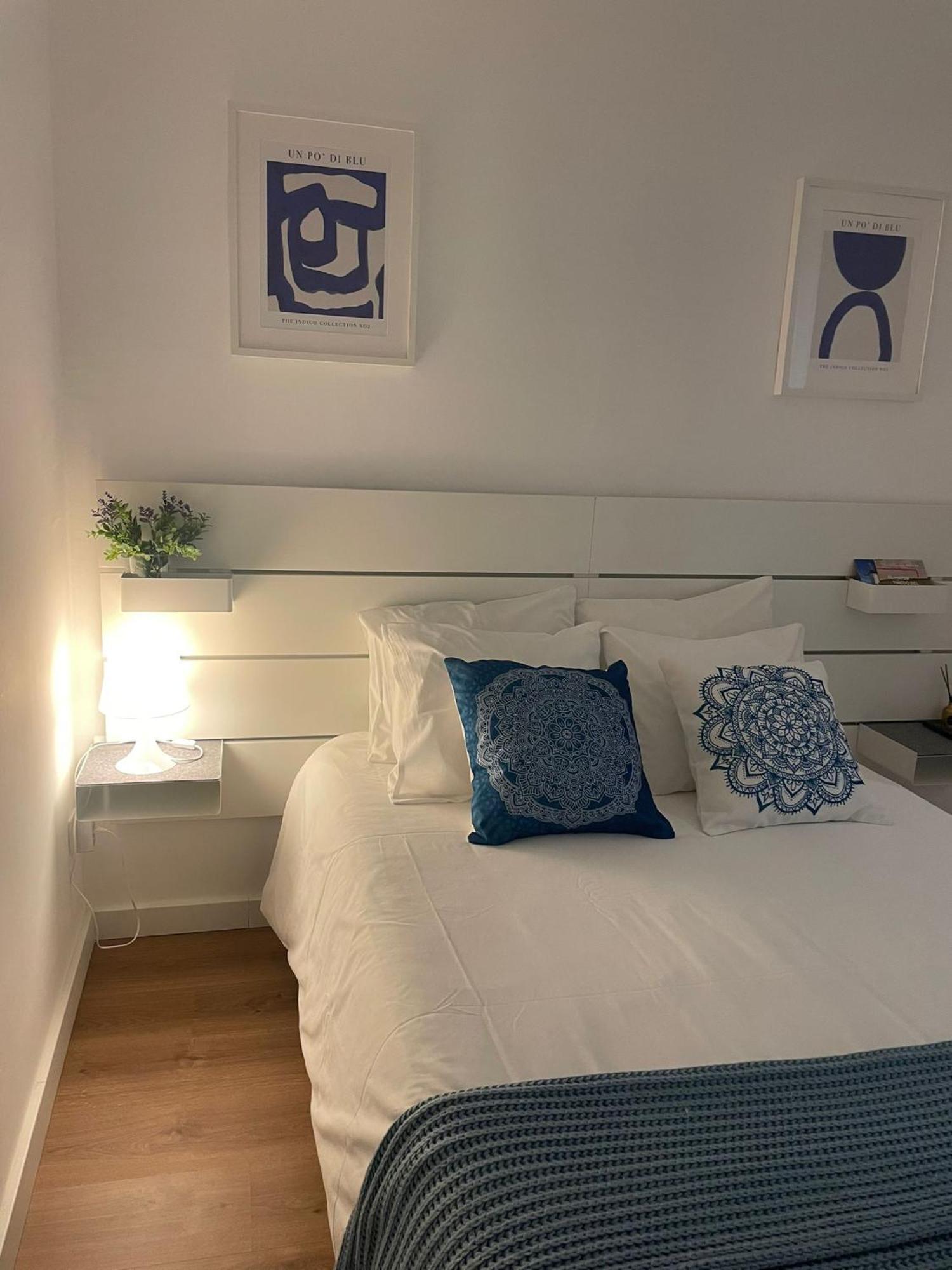 Blanco Y Anil Plaza Apartment Valdepenas Bagian luar foto